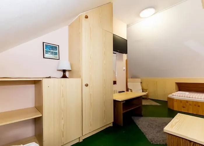 Bed & Breakfast Csillagtura Panzio Eger