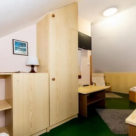 Bed & Breakfast Csillagtura Panzio Eger