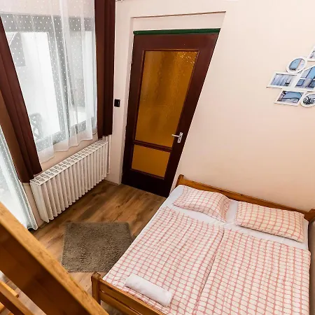 Csillagtura Panzio B&B 에게르